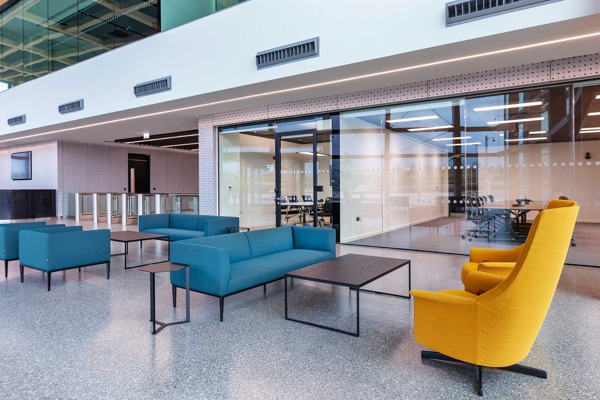 Bene office furniture at Wuxi Biologics — Retail photography by Paul O'Connell, Dublin (19)